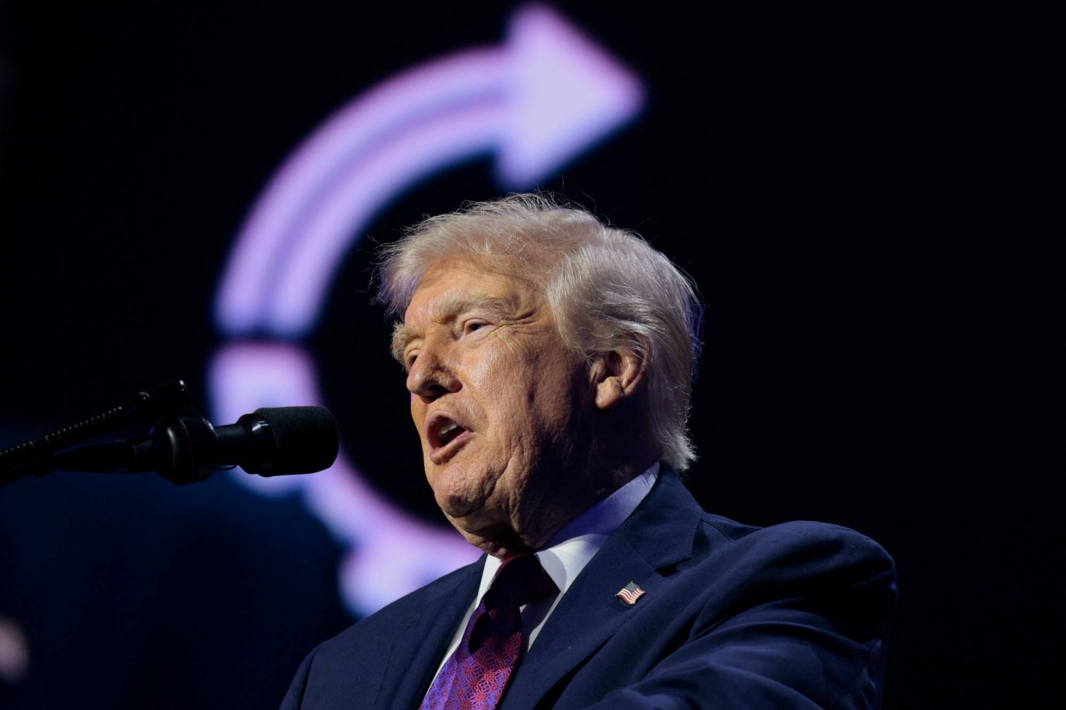 Tankers move through Hormuz, but Tehran signals strait may close again