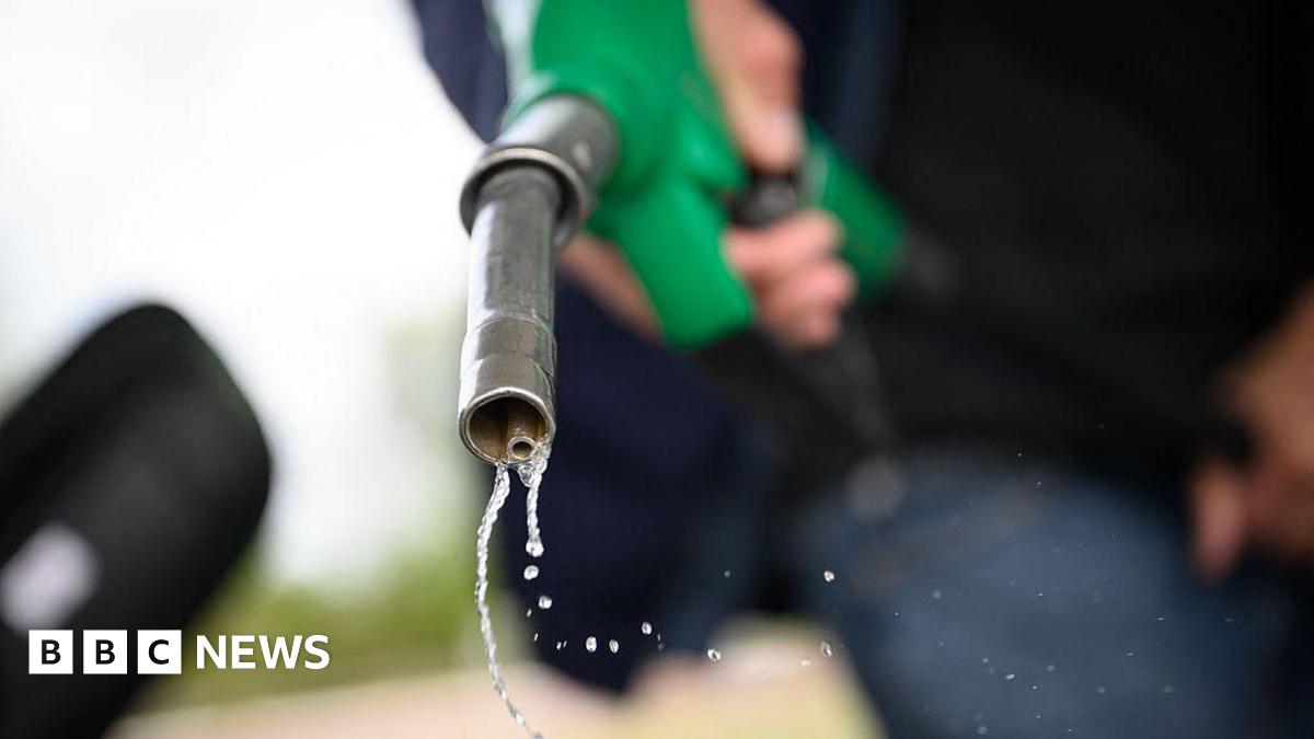 Oil prices jump as Strait of Hormuz tensions escalate