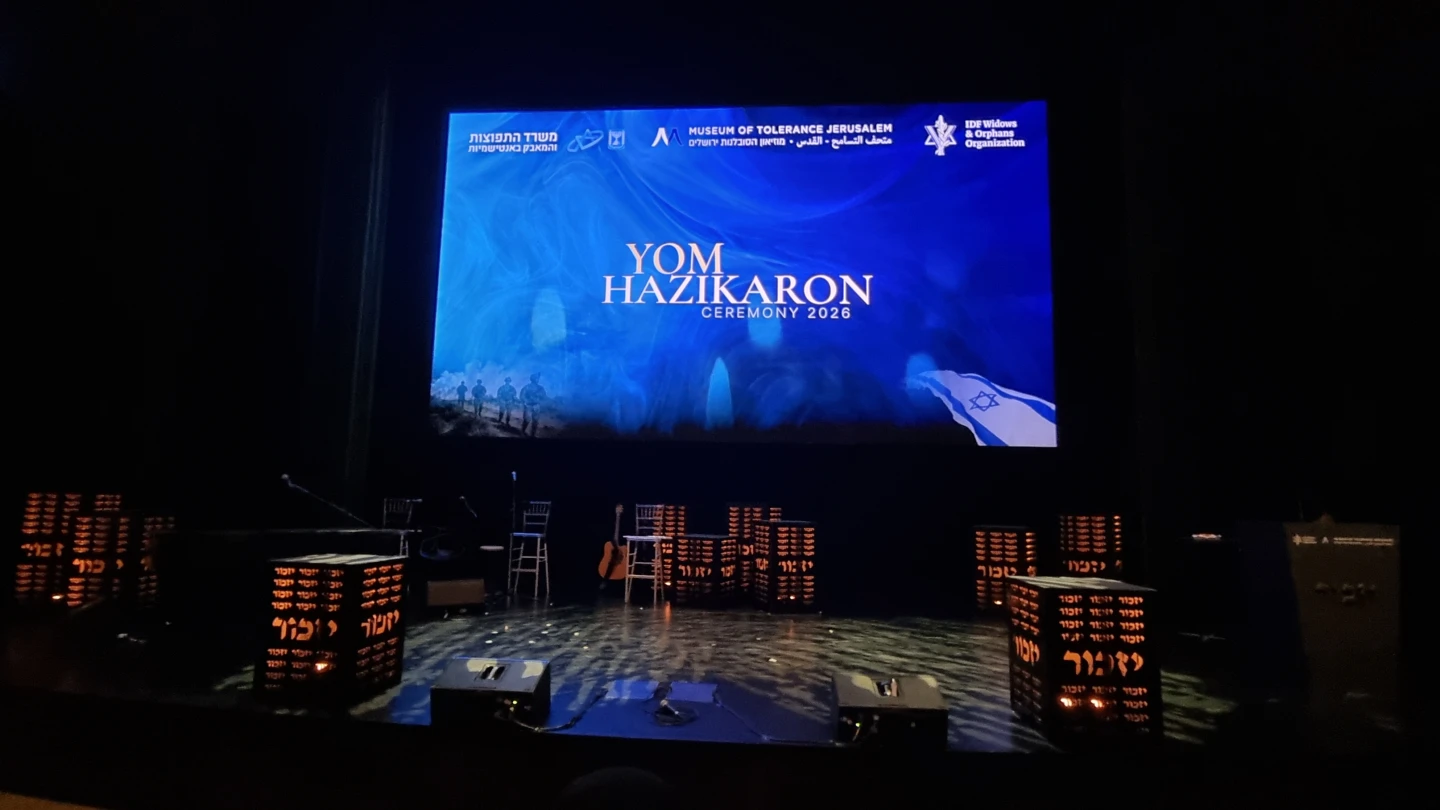 English Yom Hazikaron ceremony offers shared language of remembrance
