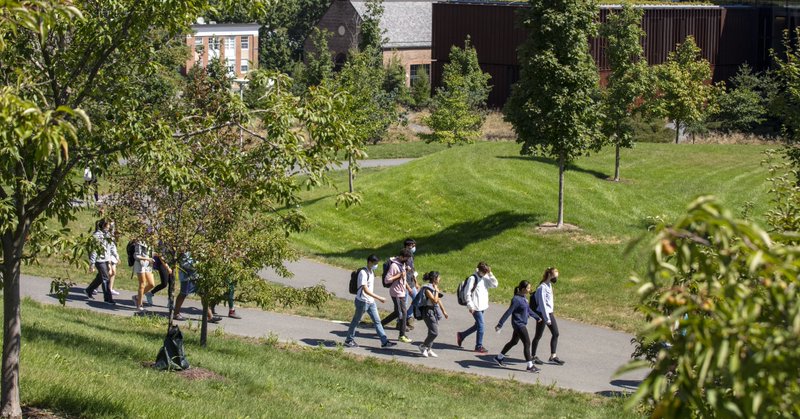 Adverse weather during a campus visit reduces students’ likelihood of applying, with fewer applications when a tour was too hot, too cold, rainy or even cloudy.