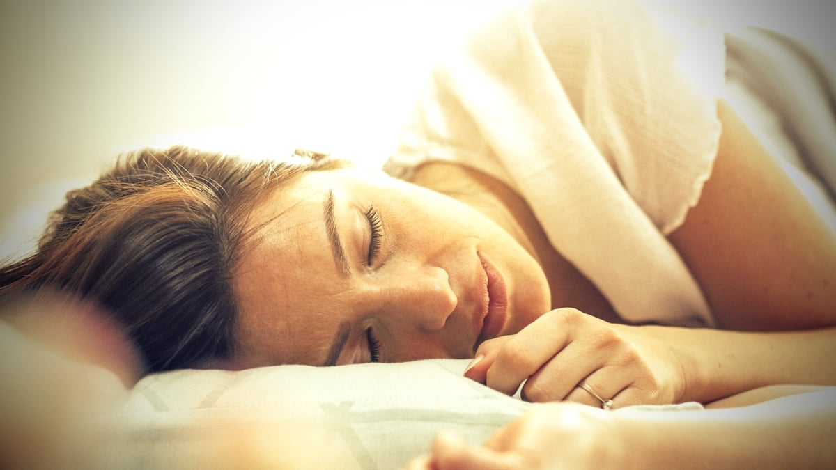 Scientists Reveal The Optimal Amount of Sleep to Lower Dementia Risk