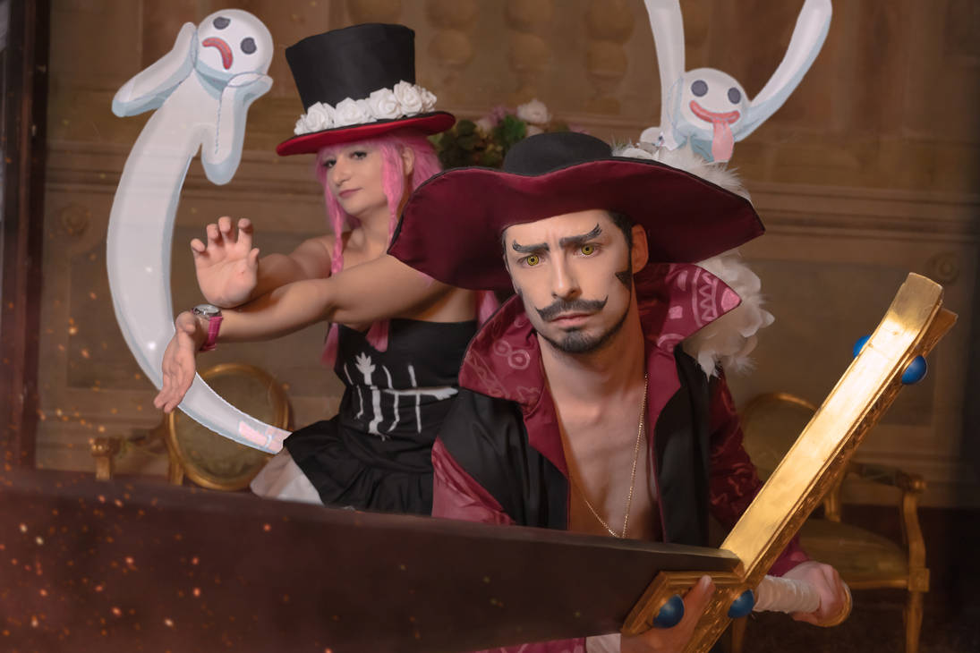 Dracule Mihawk and Perona ~ One Piece cosplay by satokorocking on DeviantArt