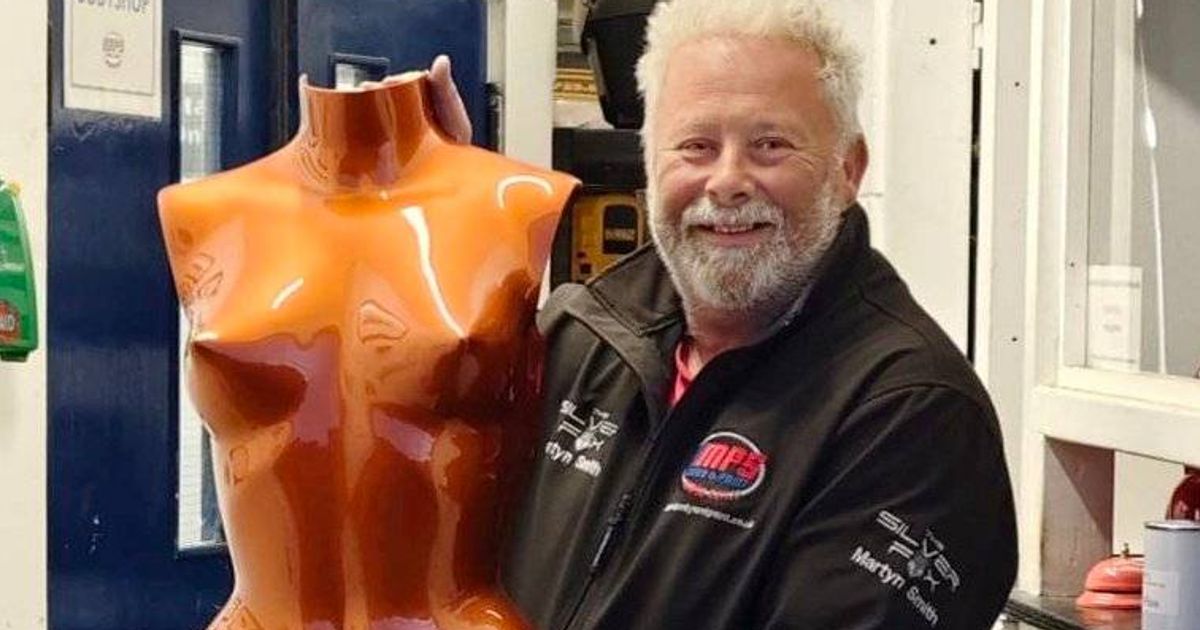 Kim Kardashian's Met Gala outfit painted by Kent car garage