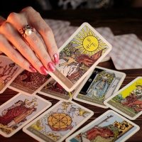 Tarot Card Reader Mumbai