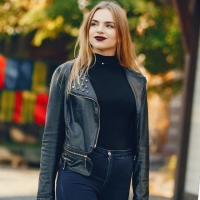 womens leather clothing