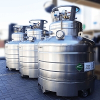 liquid helium suppliers